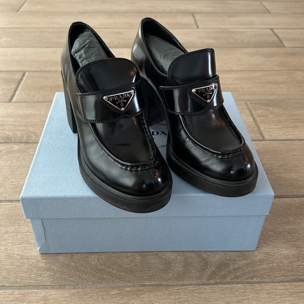 Prada Chocolate Brushed Black Leather Heeled Loafers Size: 40 - Picture 4 of 14